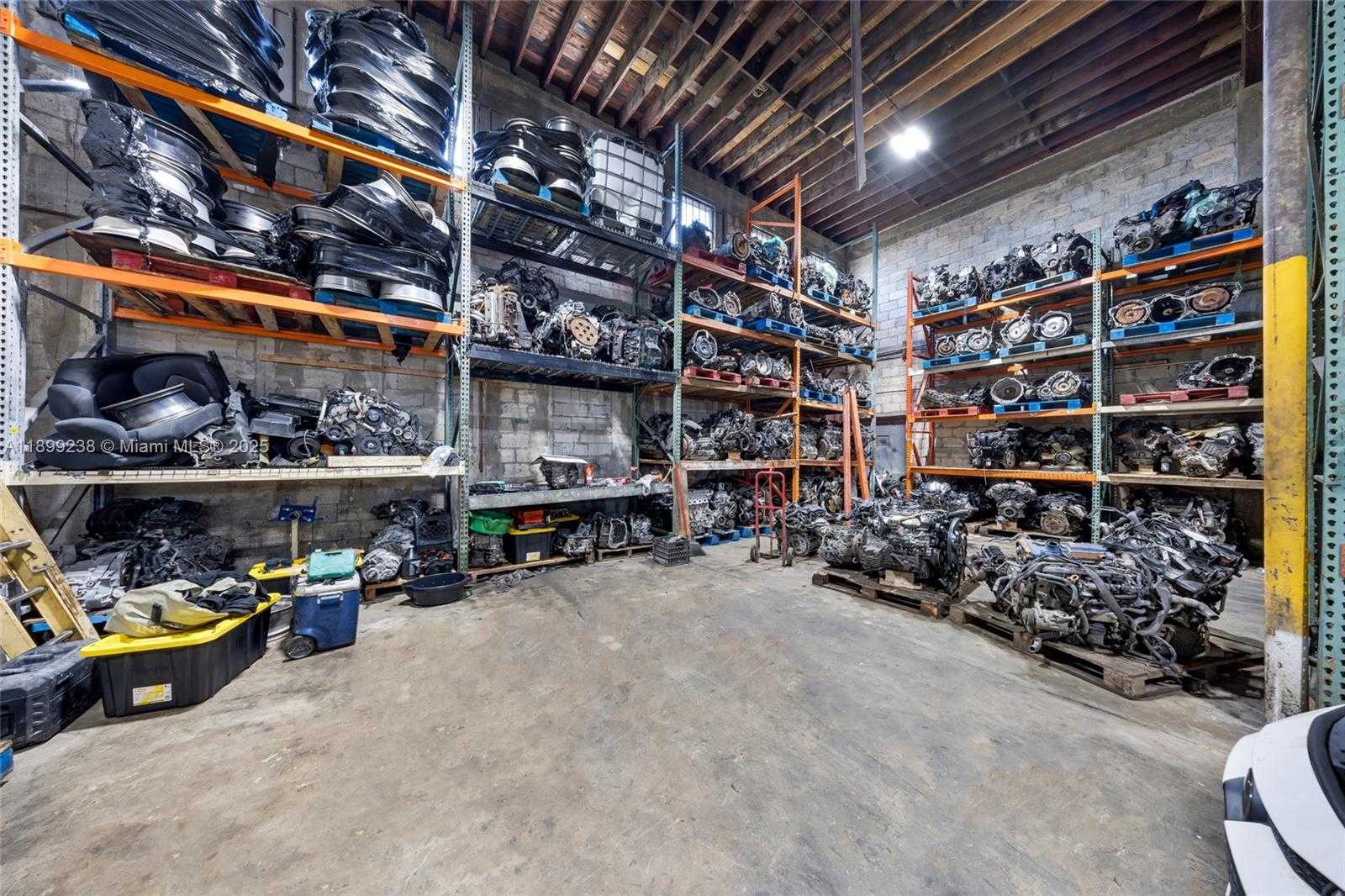 Small Image of 2600 ALI BABA AVE, Opa-Locka Number 13