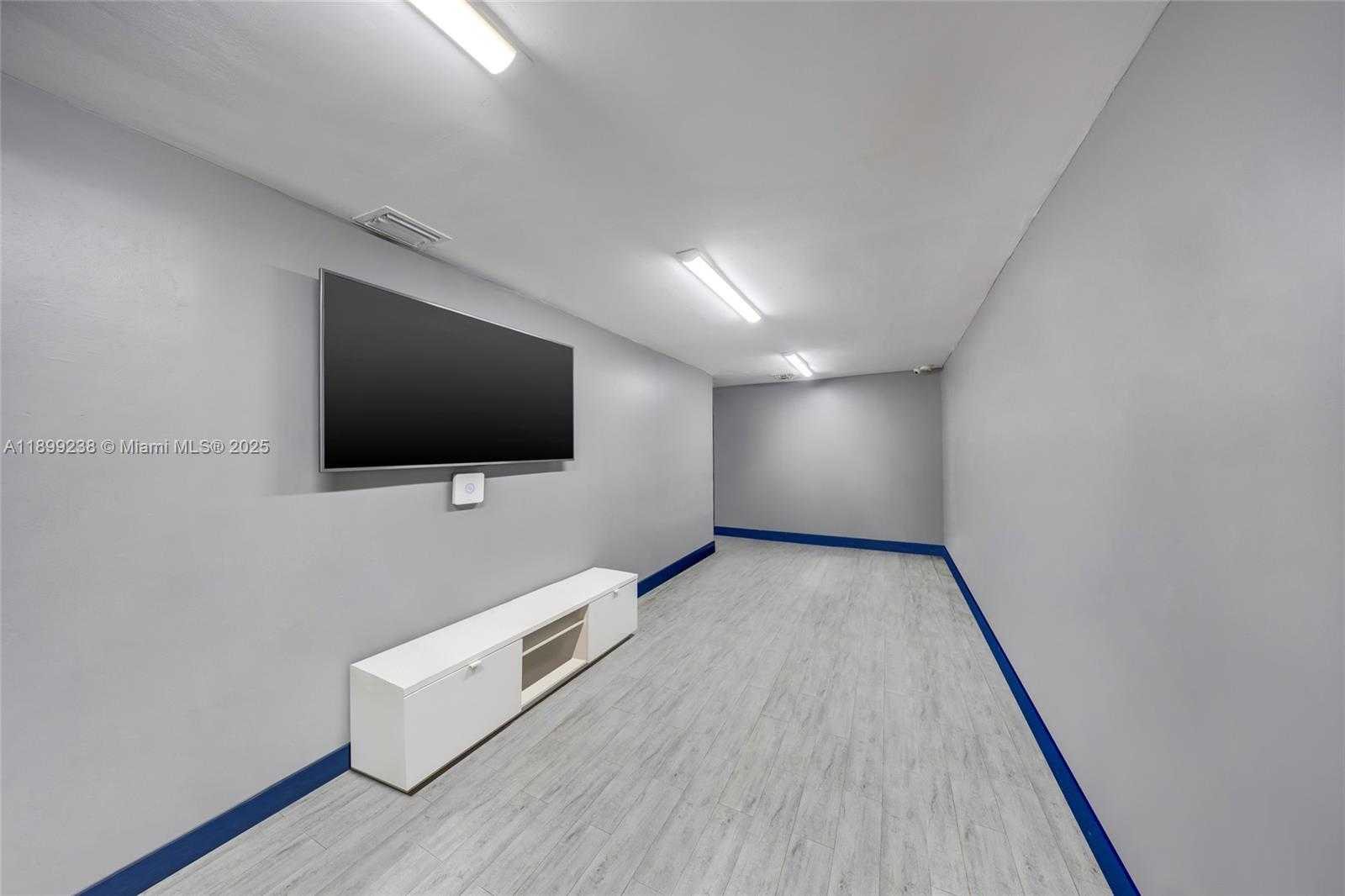 Small Image of 2600 ALI BABA AVE, Opa-Locka Number 8