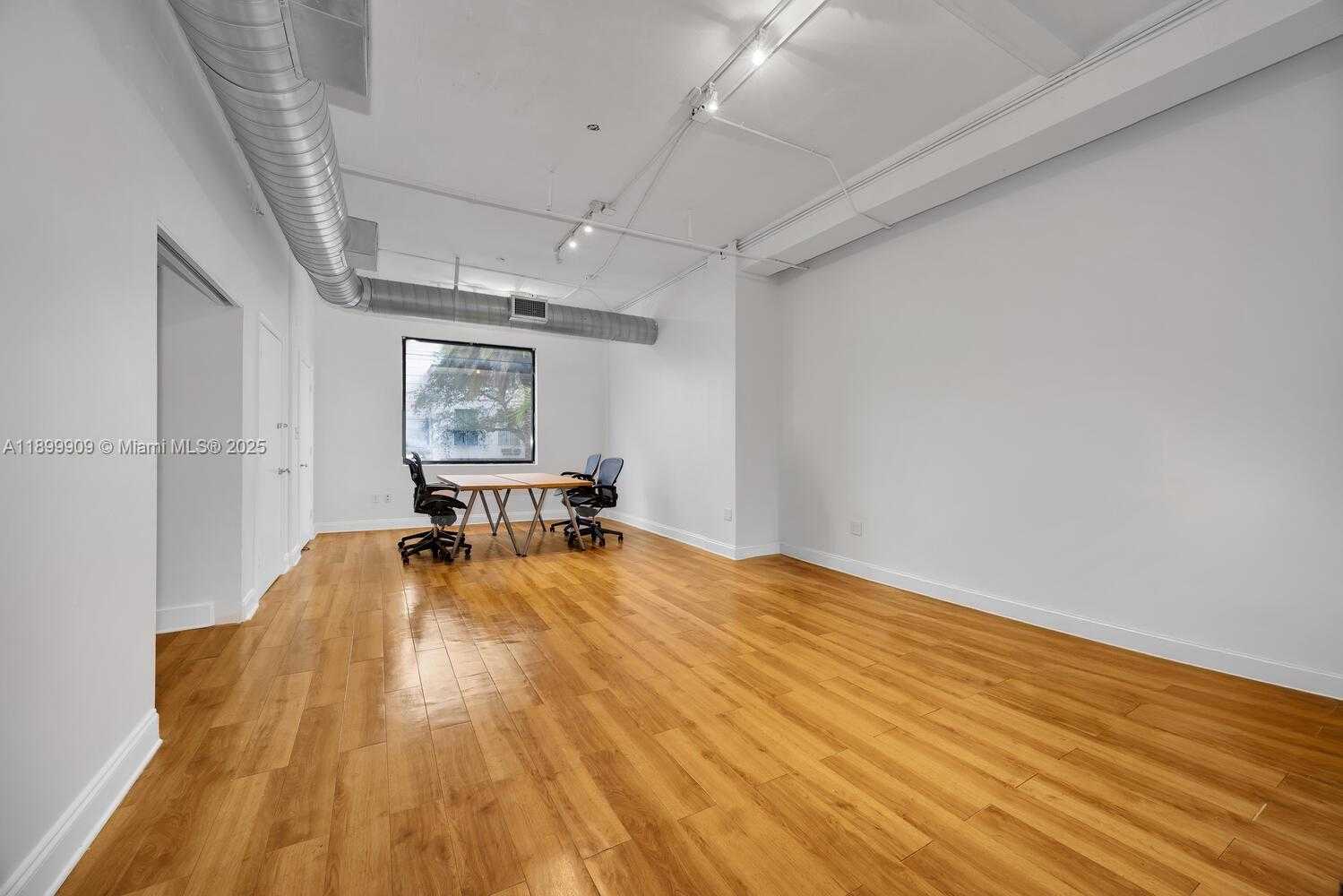 Small Image of 2334 PONCE DE LEON BLVD #220, Coral Gables Number 10