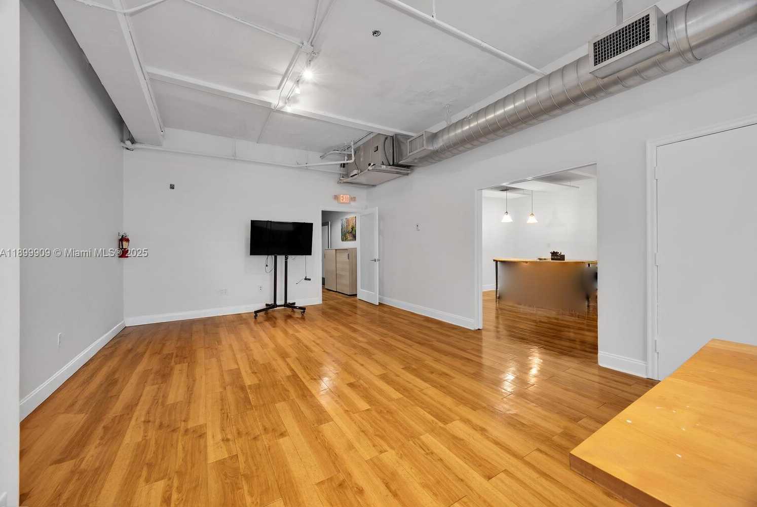 Small Image of 2334 PONCE DE LEON BLVD #220, Coral Gables Number 12