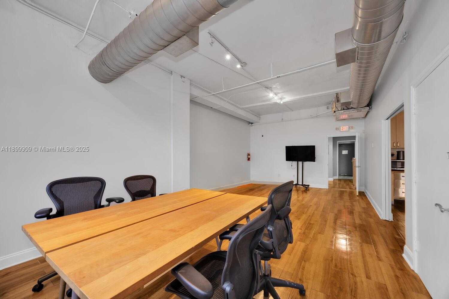 Small Image of 2334 PONCE DE LEON BLVD #220, Coral Gables Number 13