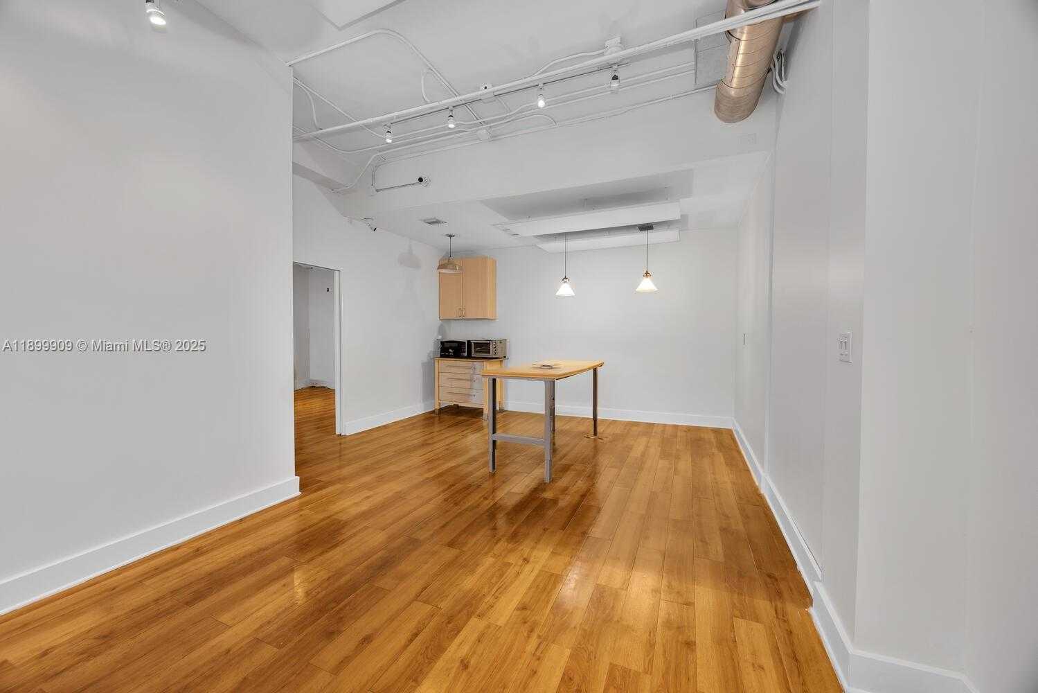 Small Image of 2334 PONCE DE LEON BLVD #220, Coral Gables Number 19