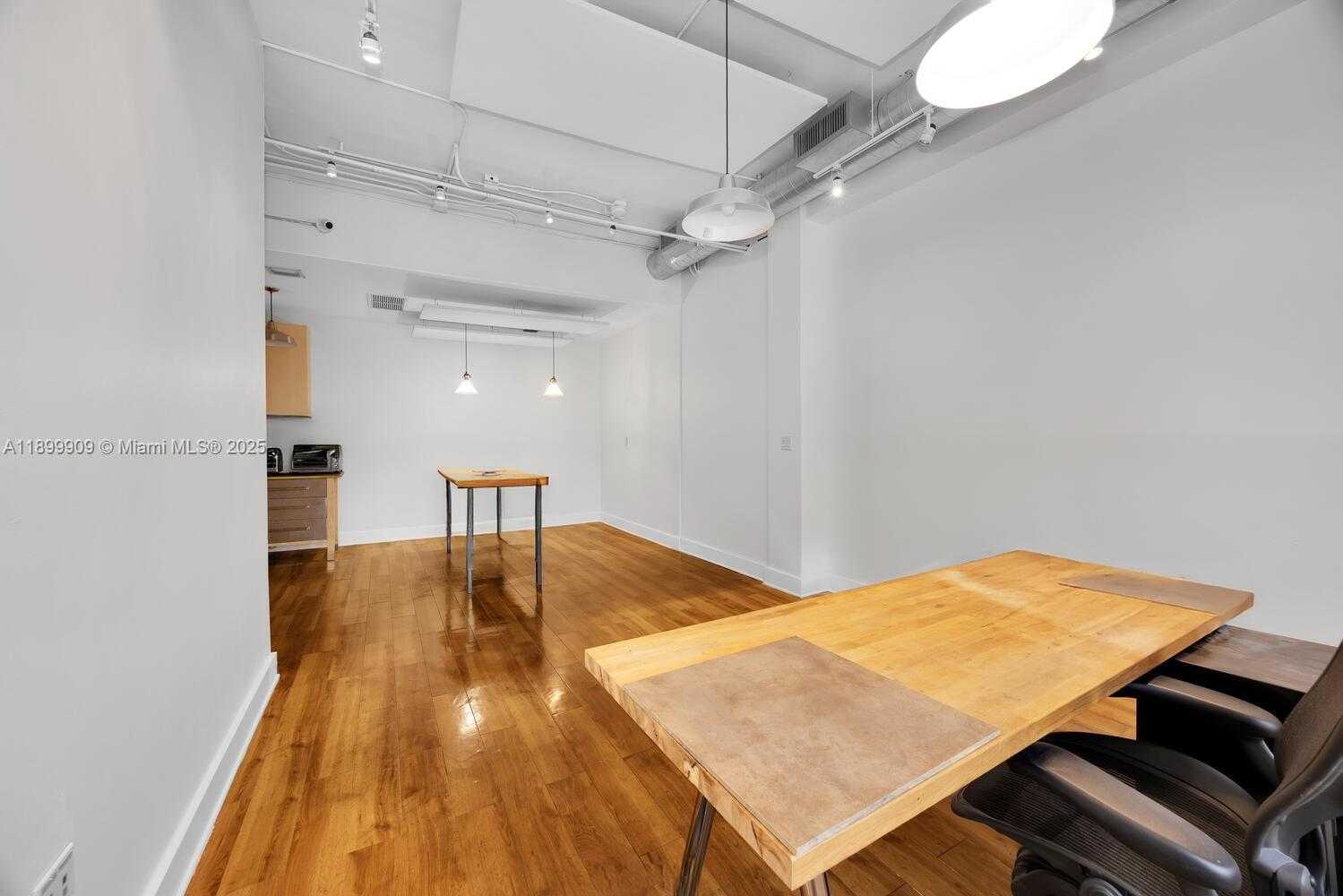Small Image of 2334 PONCE DE LEON BLVD #220, Coral Gables Number 20