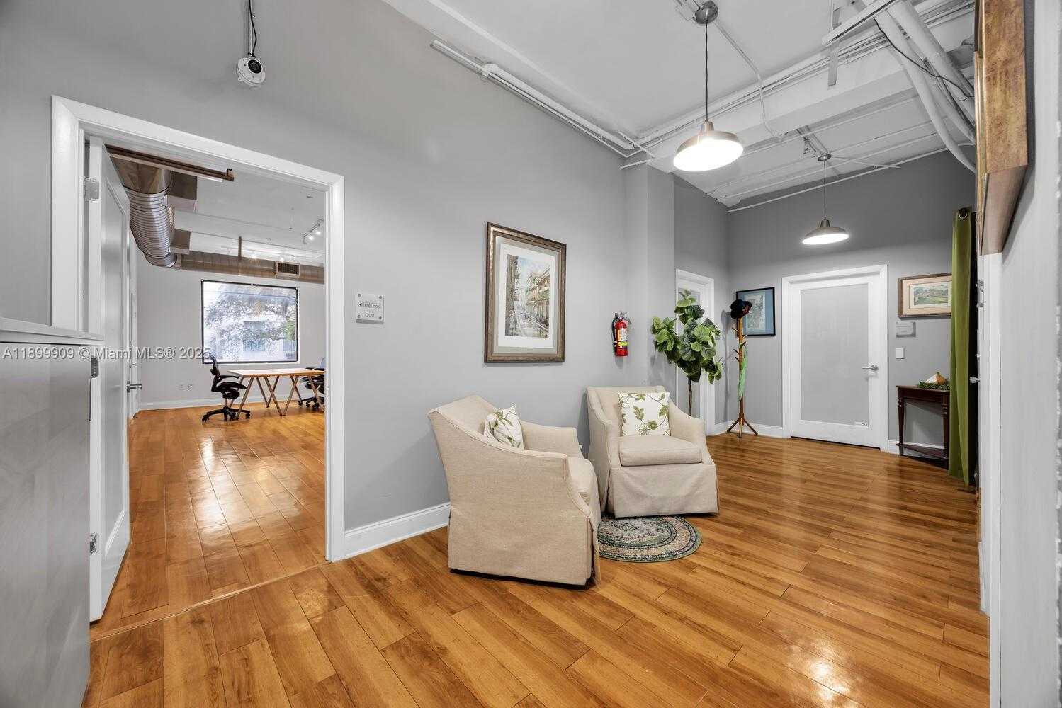 Small Image of 2334 PONCE DE LEON BLVD #220, Coral Gables Number 5