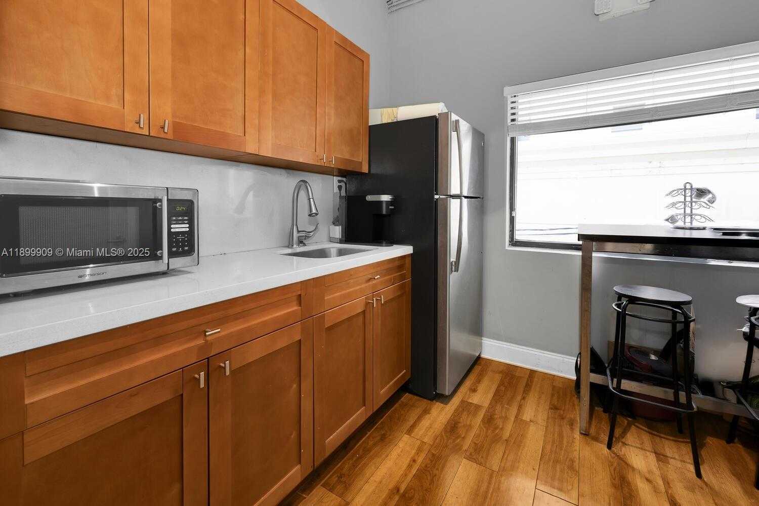 Small Image of 2334 PONCE DE LEON BLVD #220, Coral Gables Number 9