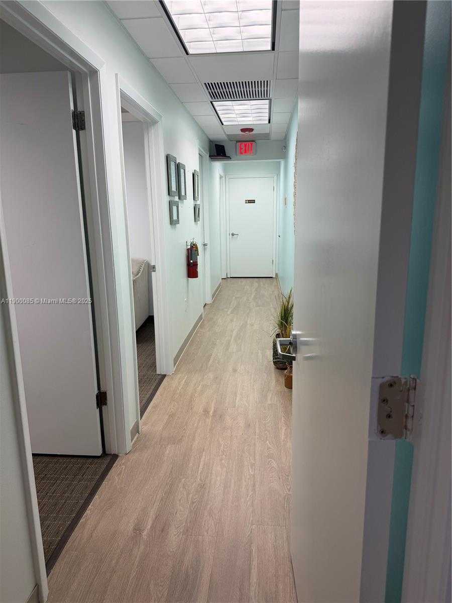 Small Image of 1625 NORTH COMMERCE PKWY #210, Weston Number 4