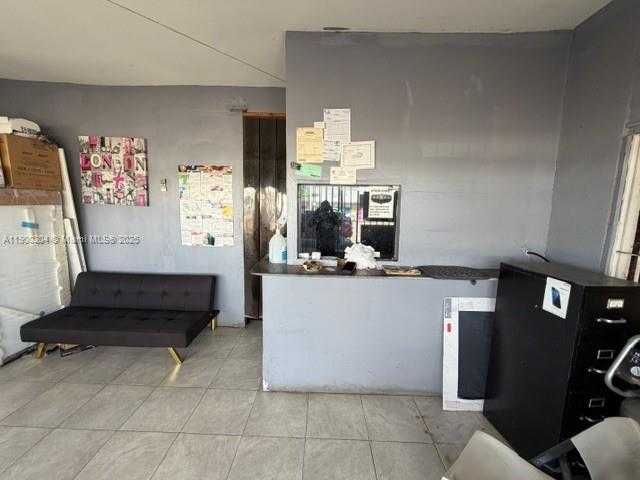 Small Image of 12305 WEST DIXIE HWY, North Miami Number 6