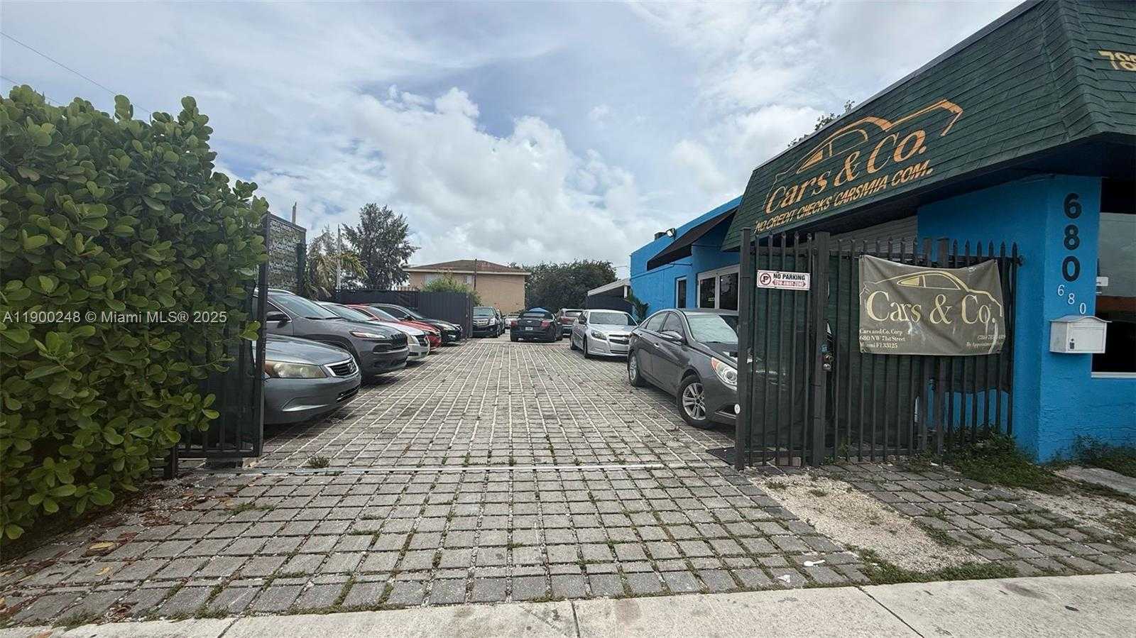 Small Image of 7040 NORTH WEST 6TH CT, Miami Number 3