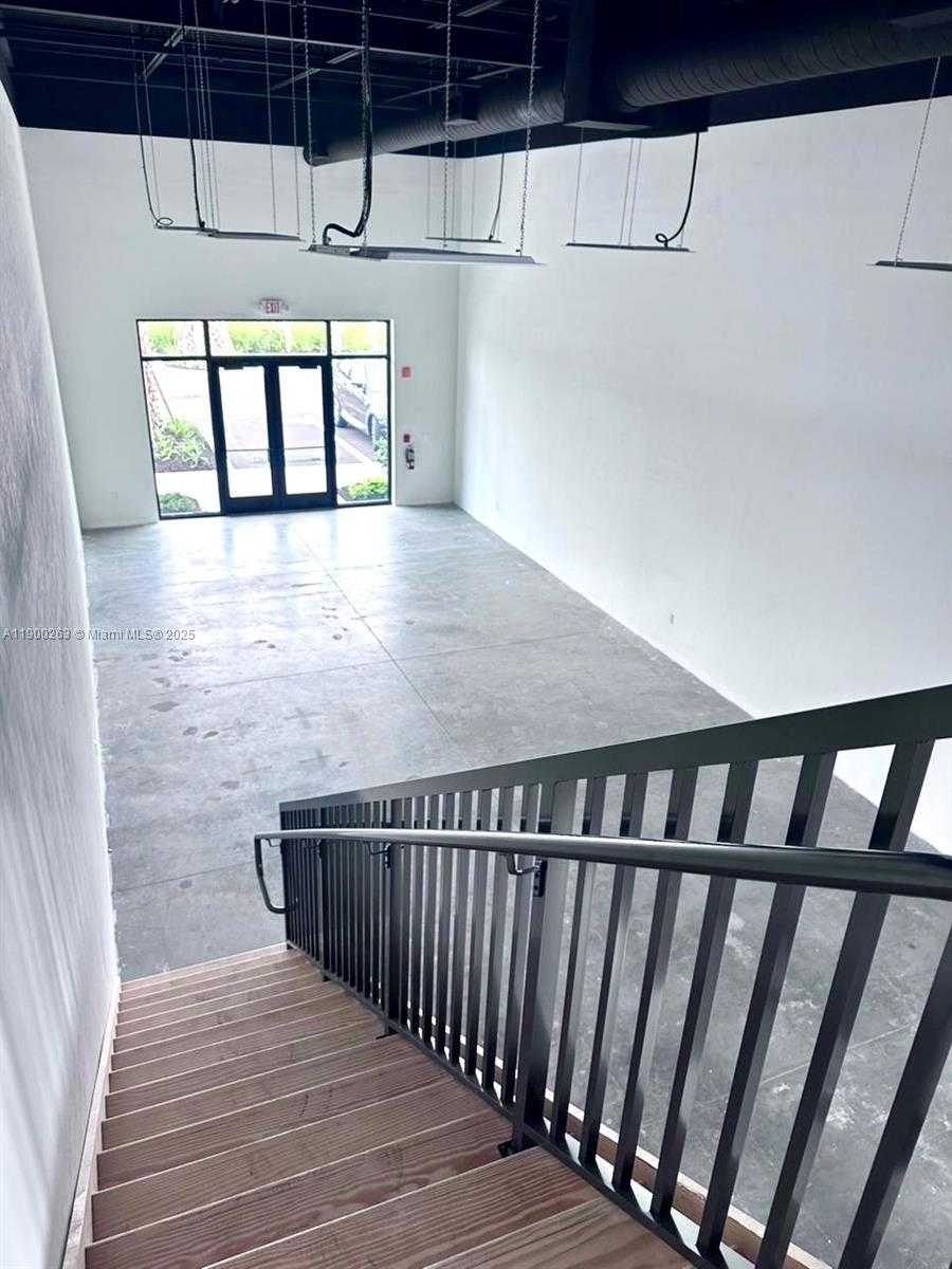 Small Image of 8156 ALICO RD #UNIT 8, Fort Myers Number 4