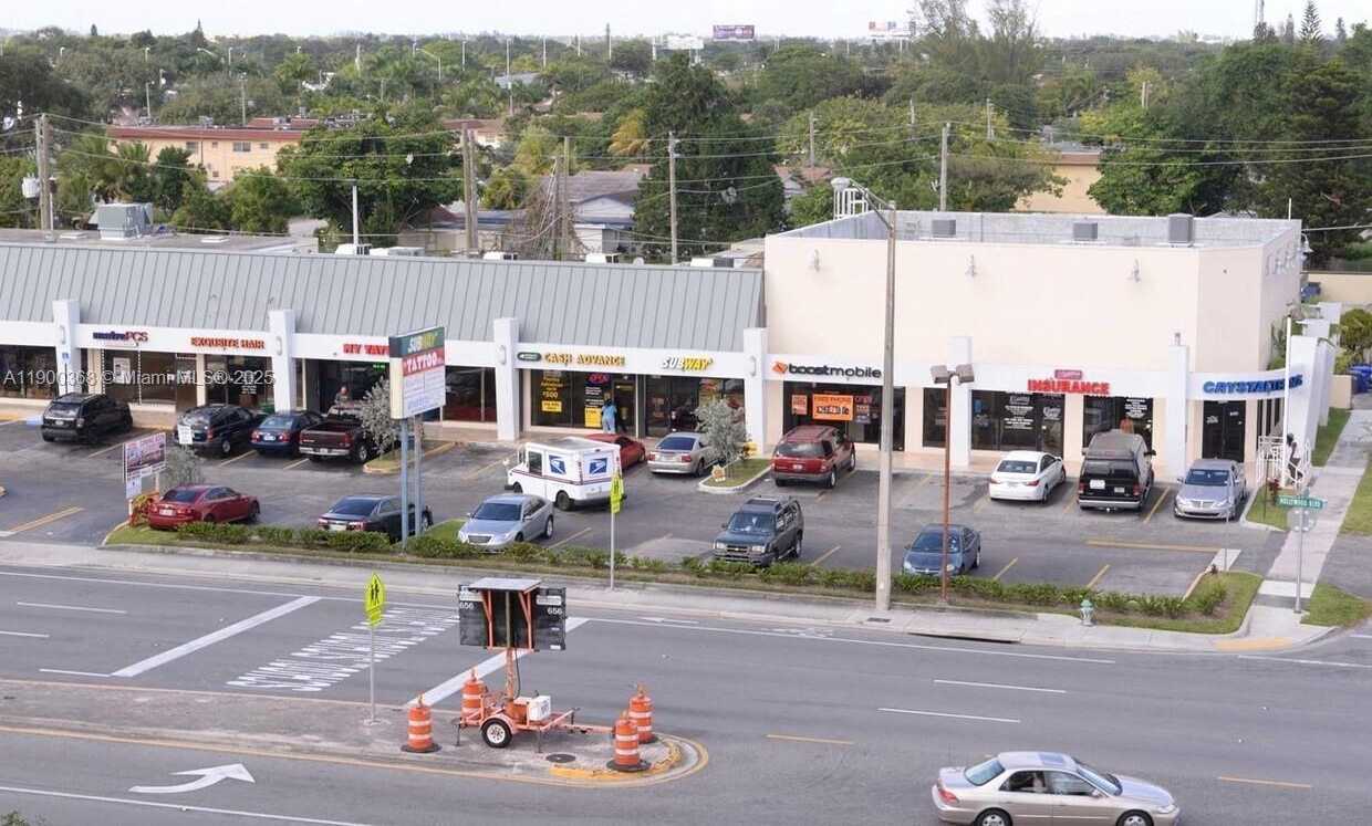 Small Image of 6111 HOLLYWOOD BLVD, Hollywood Number 2