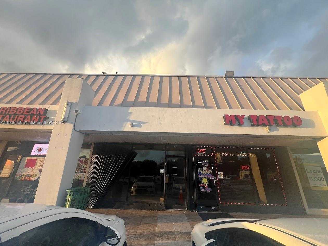 Small Image of 6111 HOLLYWOOD BLVD, Hollywood Number 4