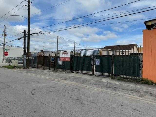 Small Image of 2484 NORTH WEST 21ST TER, Miami Number 3