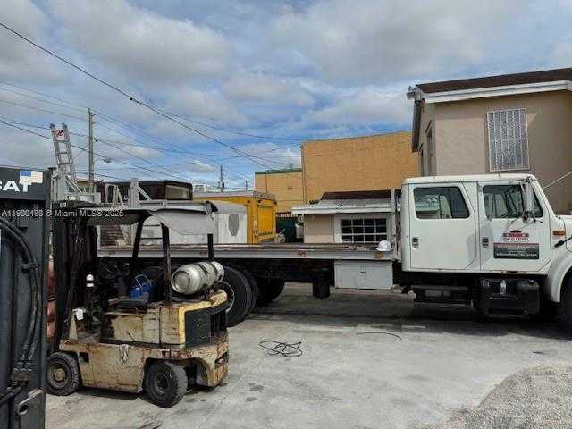 Small Image of 2484 NORTH WEST 21ST TER, Miami Number 7