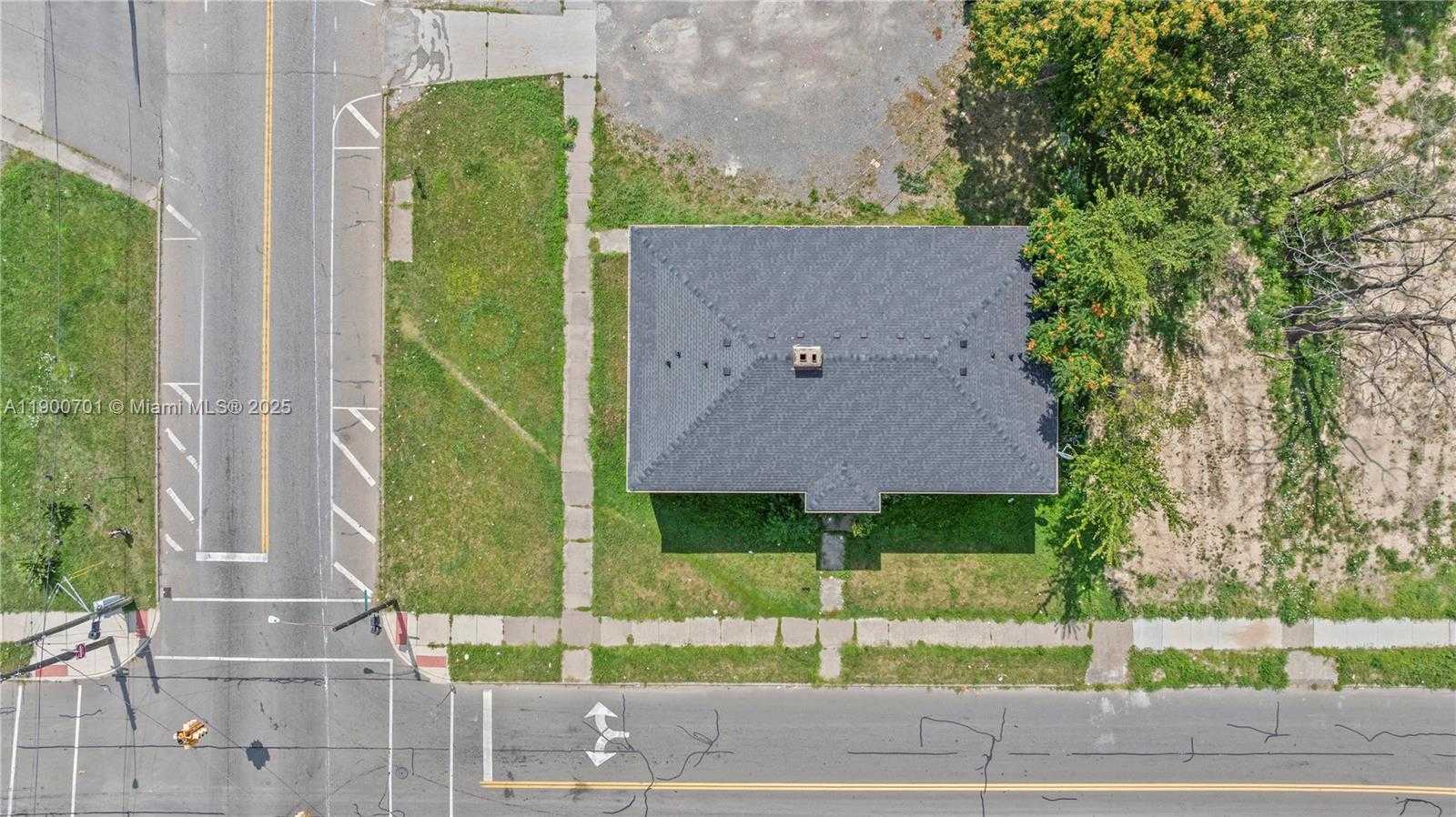 Small Image of 13540 GREINER, Out of City Number 18