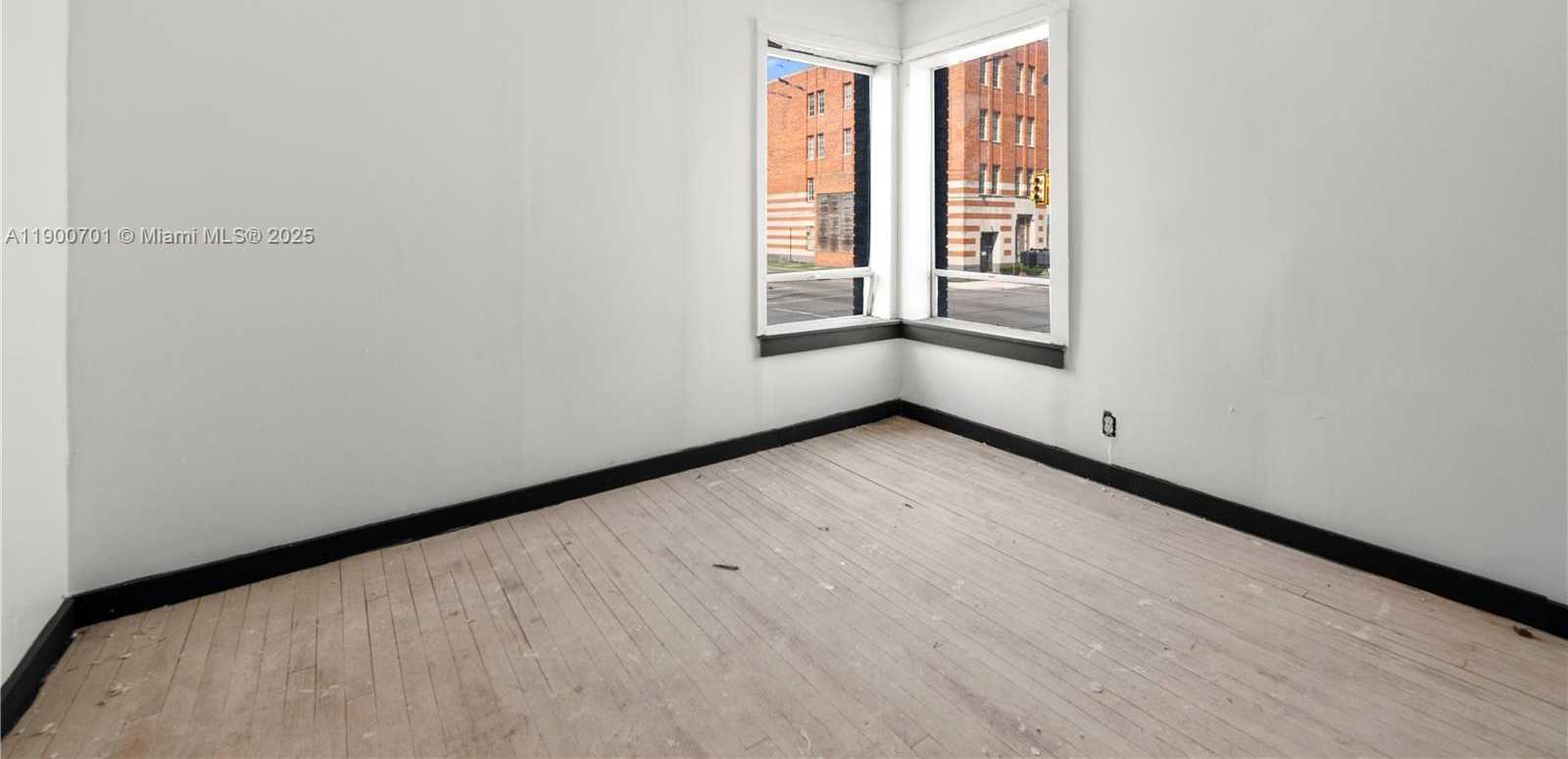 Small Image of 13540 GREINER, Out of City Number 22