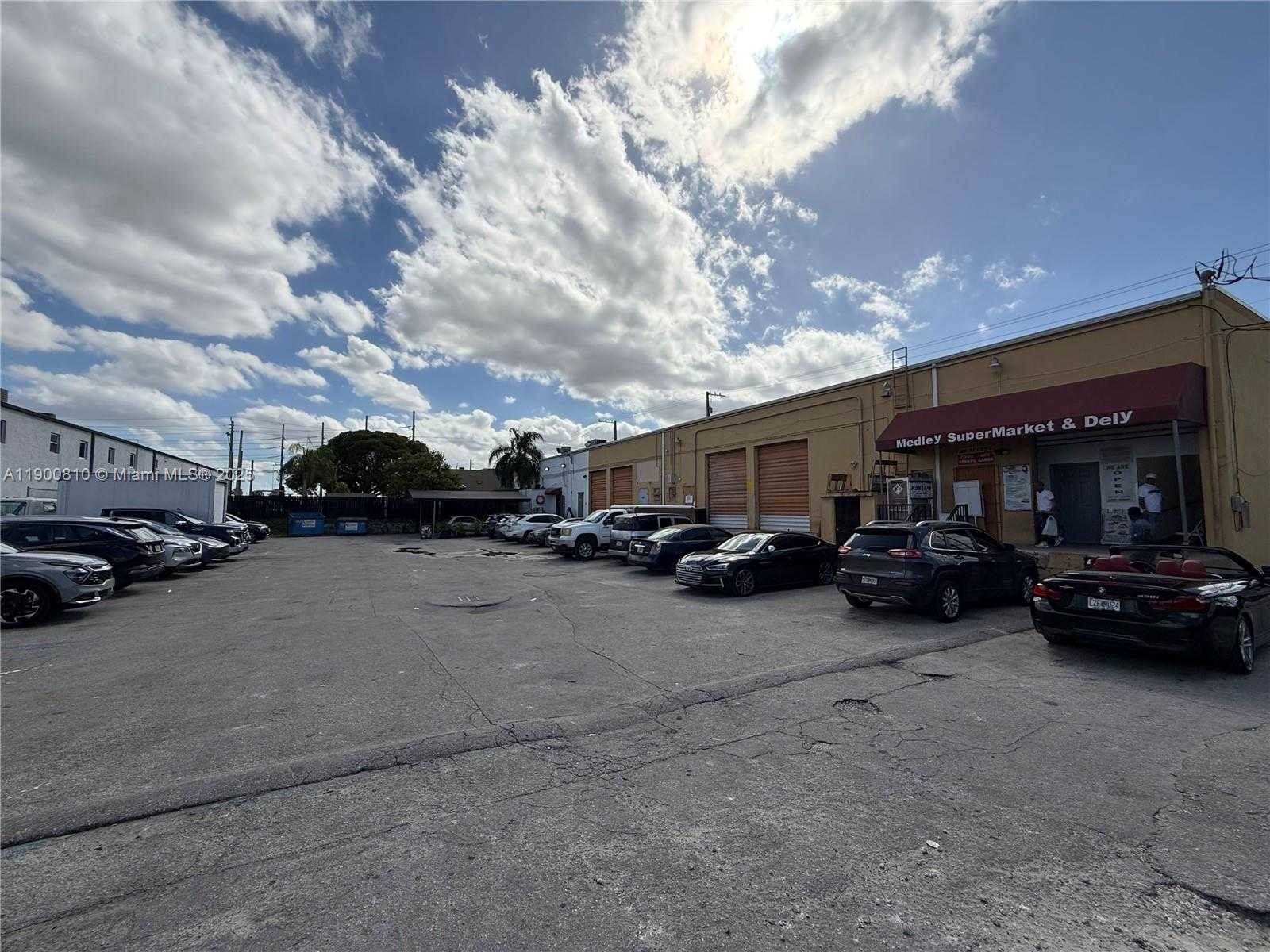 Small Image of 7441 NORTH WEST 72ND AVE, Medley Number 24