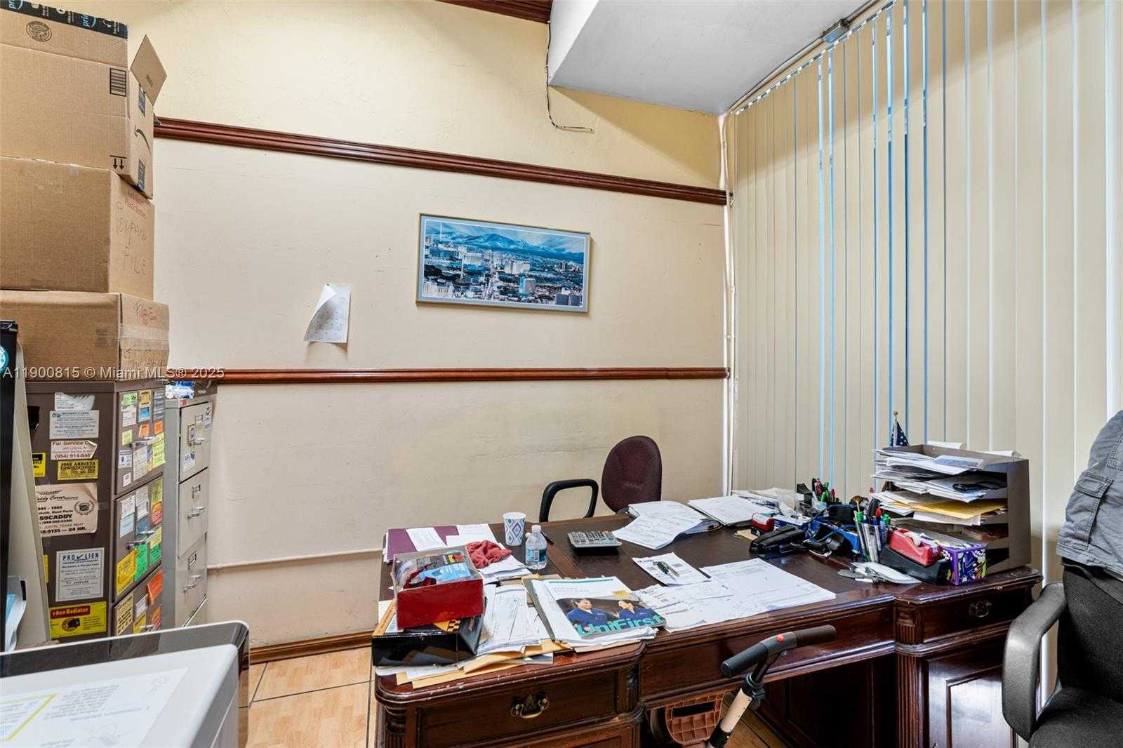 Small Image of 3771 BIRD RD, Miami Number 10