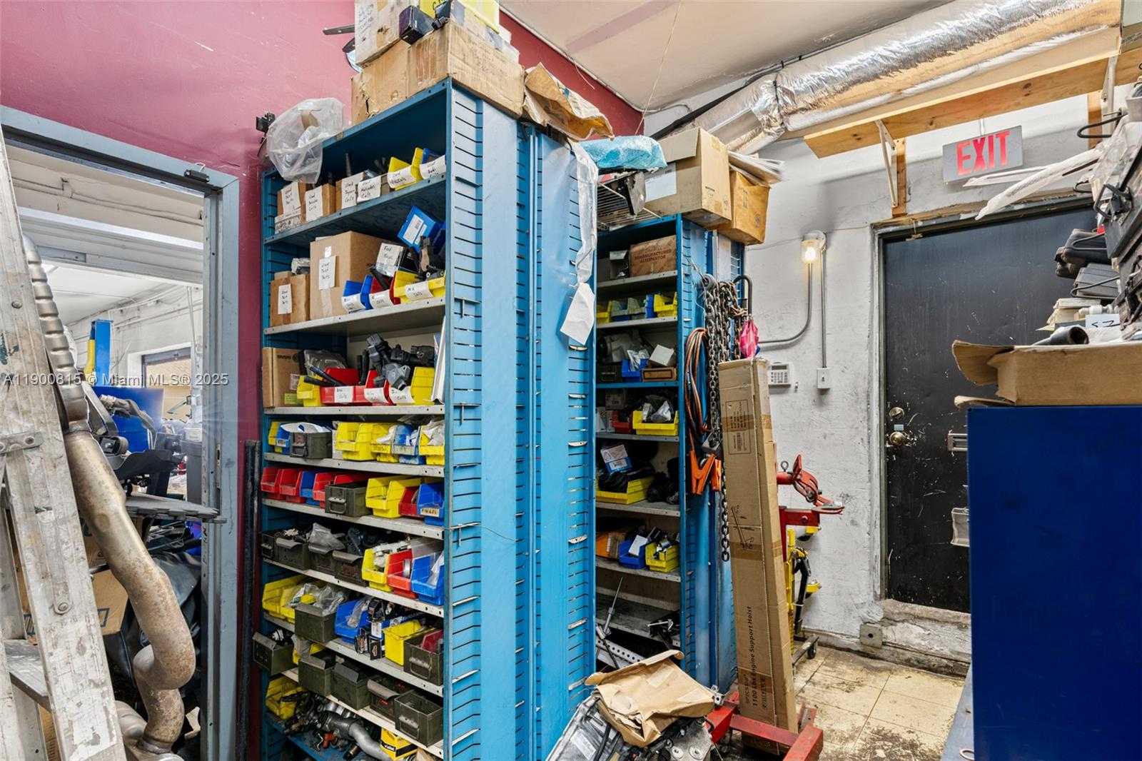 Small Image of 3771 BIRD RD, Miami Number 20