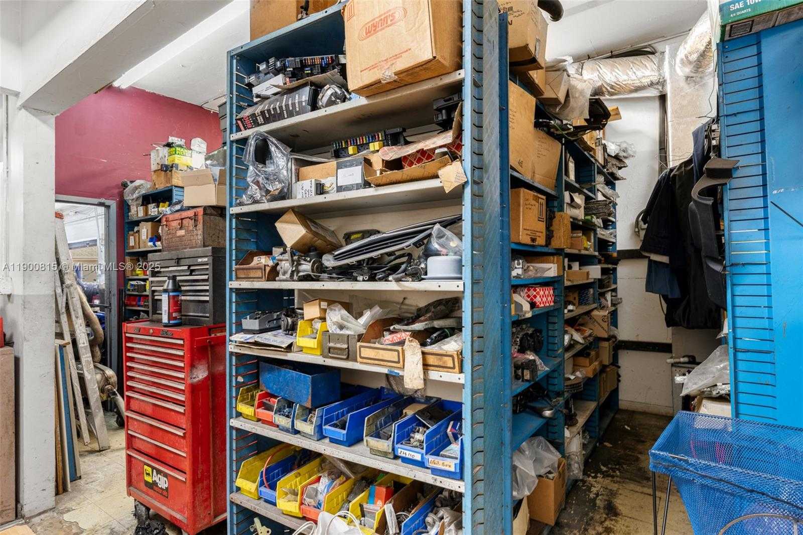 Small Image of 3771 BIRD RD, Miami Number 21