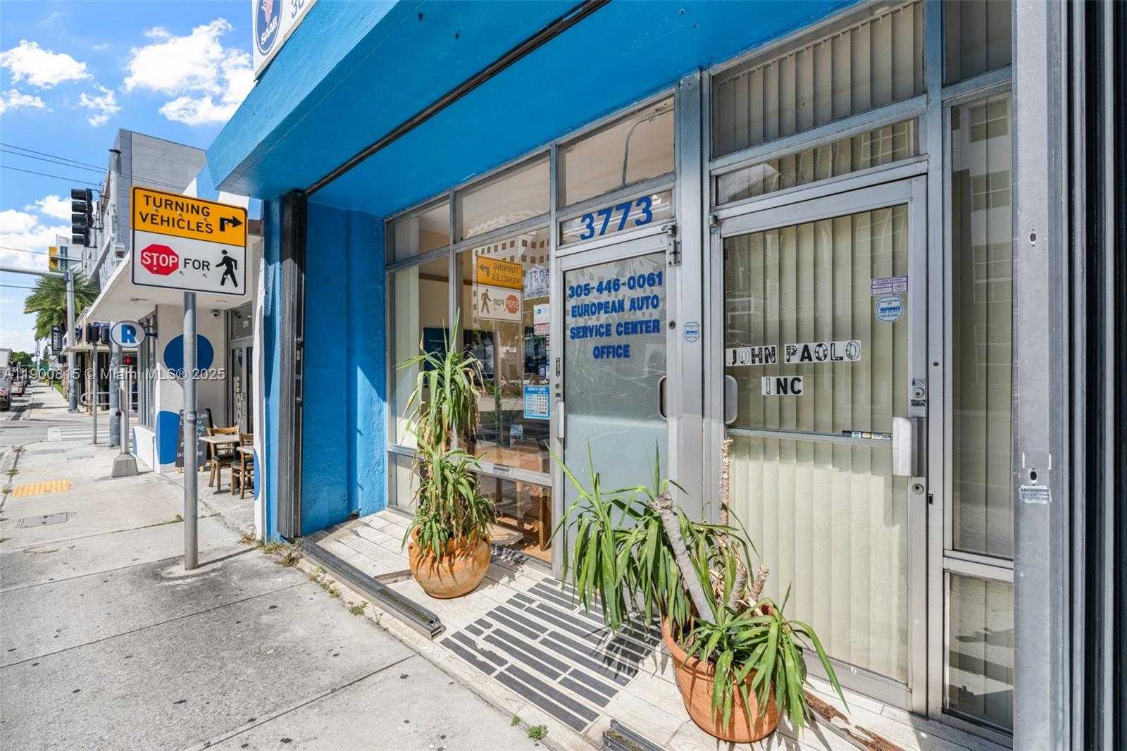 Small Image of 3771 BIRD RD, Miami Number 3