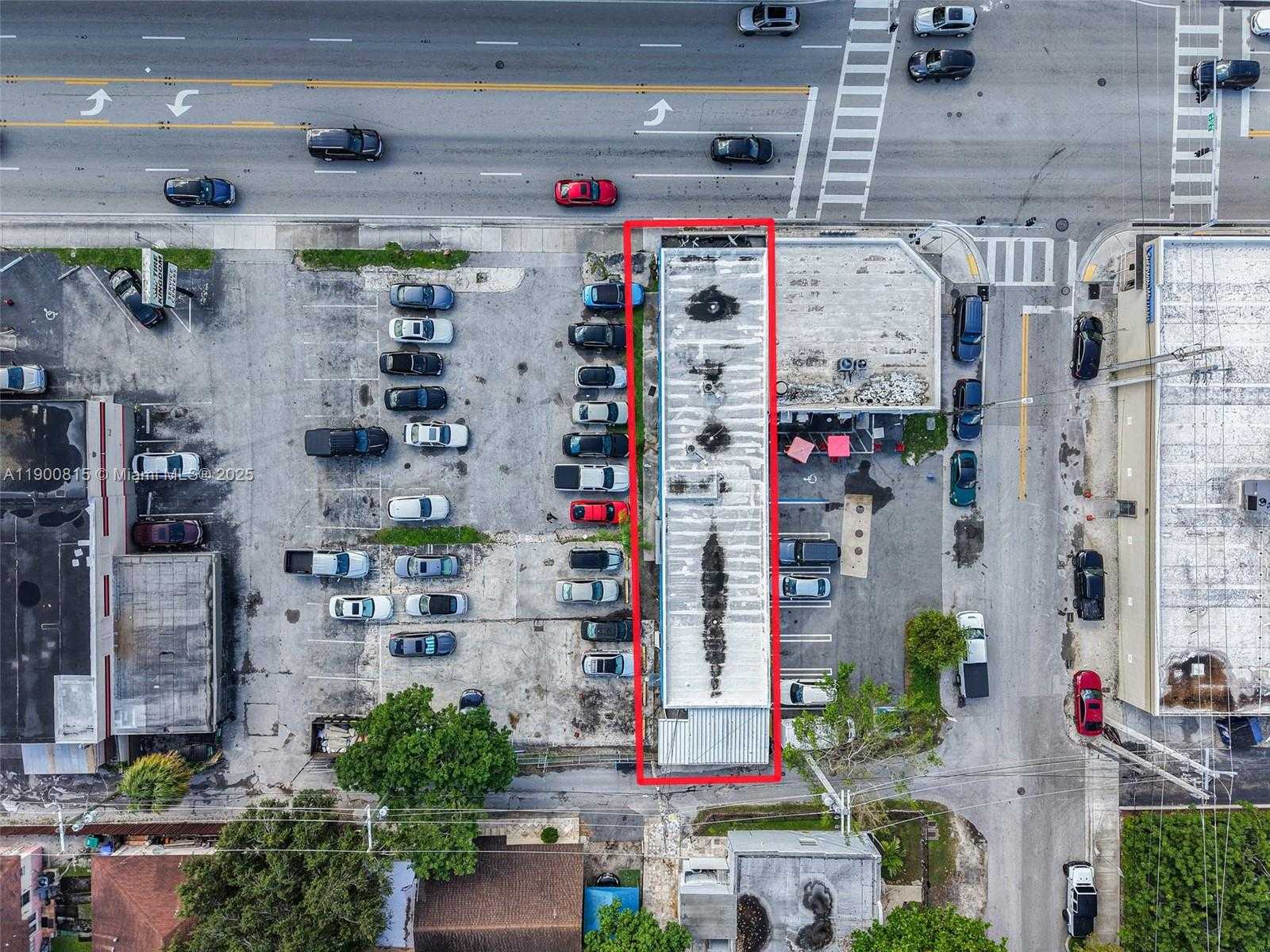 Small Image of 3771 BIRD RD, Miami Number 31