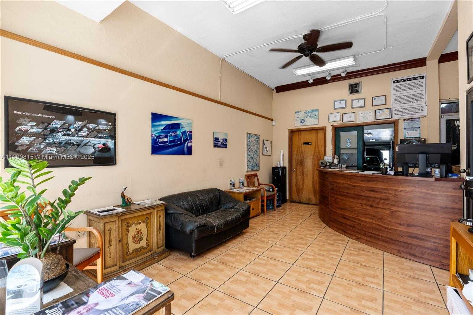 Small Image of 3771 BIRD RD, Miami Number 5