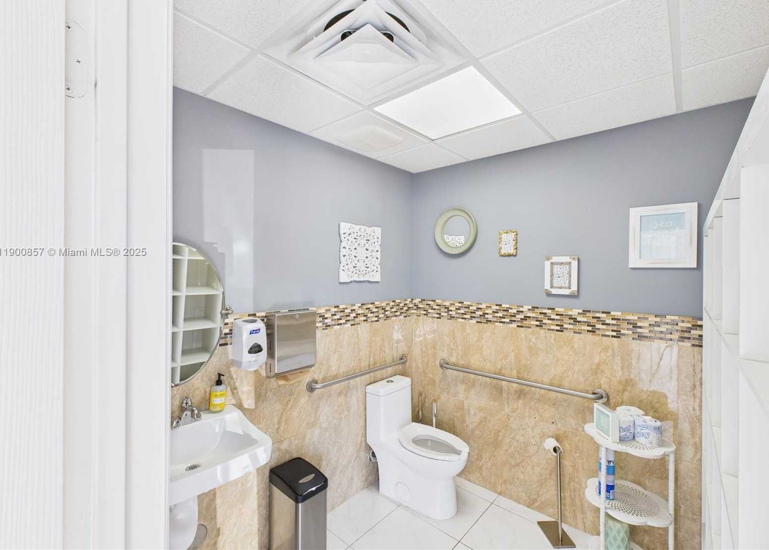 Small Image of Hallandale Beach Number 6