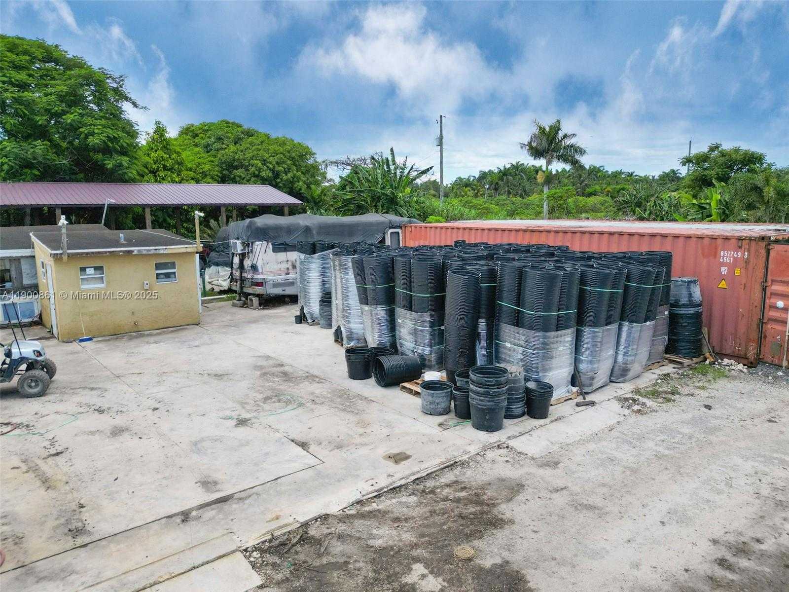 Small Image of 19000 SOUTH WEST KROME AKA 177 AVE, Miami Number 16