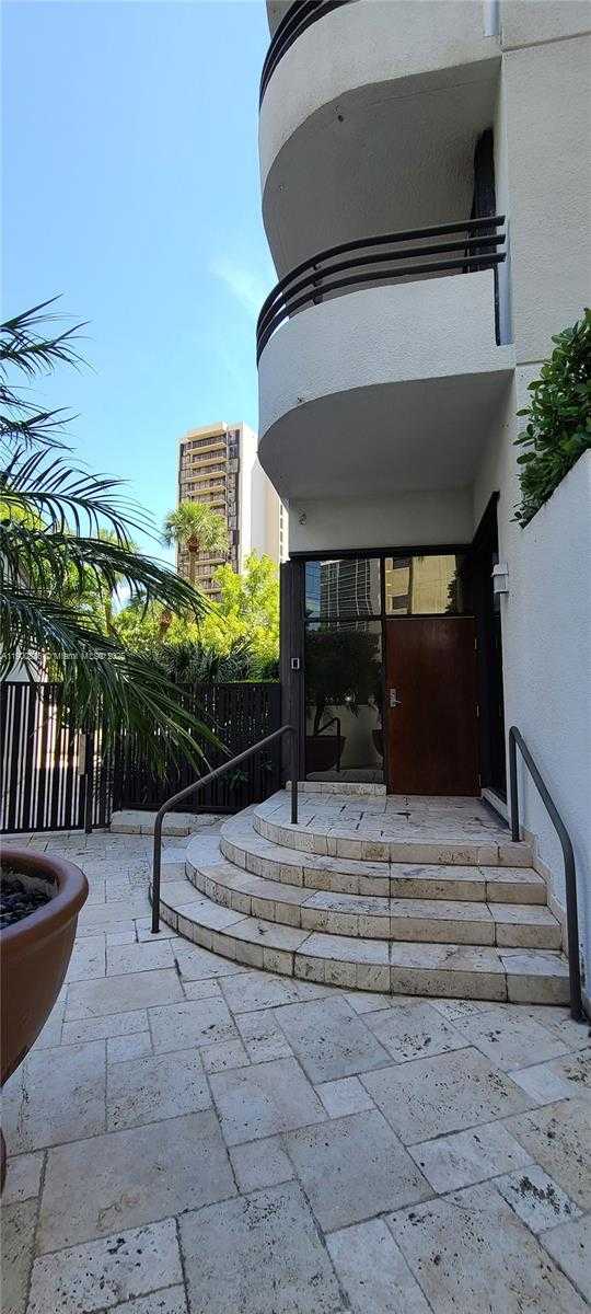 Small Image of 151 SOUTH EAST 15TH RD #C-1, Miami Number 22