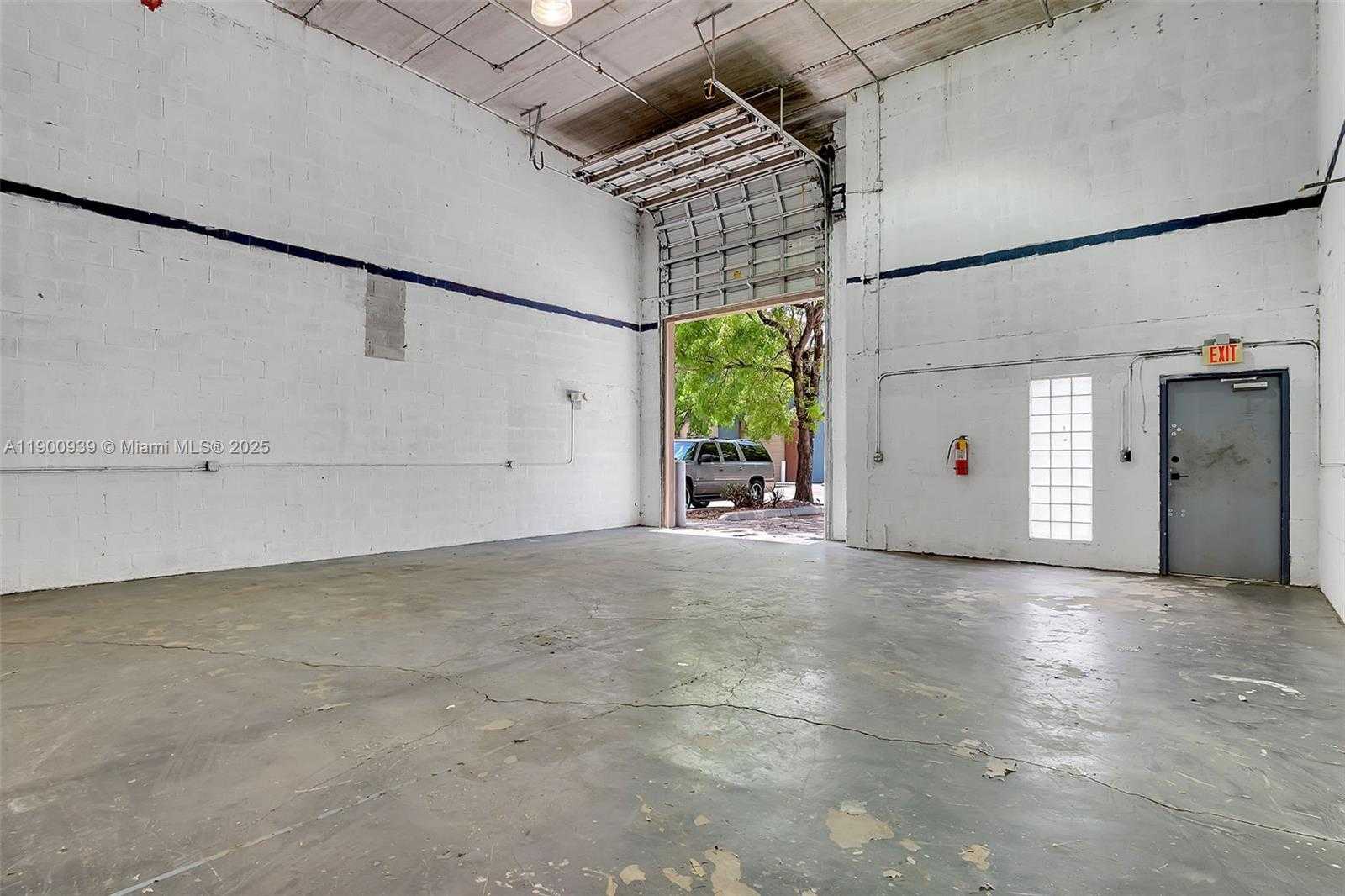 Small Image of 20200 NORTH WEST 2ND AVE #C6, Miami Gardens Number 12