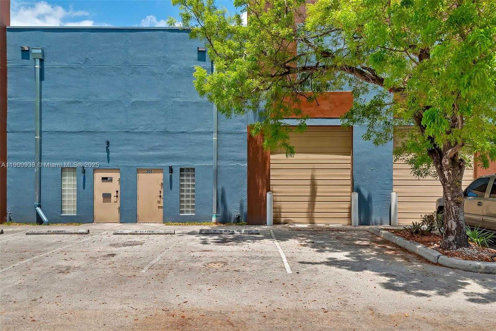 Small Image of 20200 NORTH WEST 2ND AVE #C6, Miami Gardens Number 2