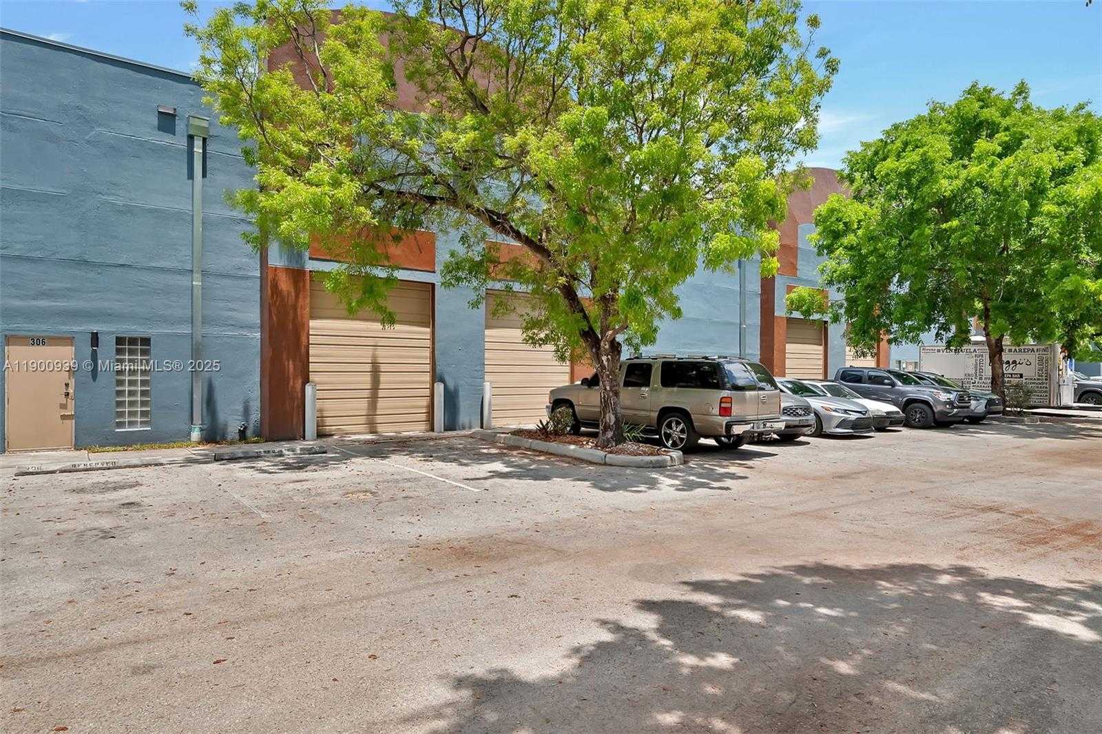 Small Image of 20200 NORTH WEST 2ND AVE #C6, Miami Gardens Number 3