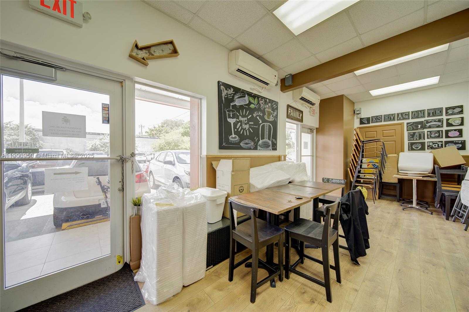 Small Image of FOR RENT IN THE HEART OF MIAMI, Miami Number 2