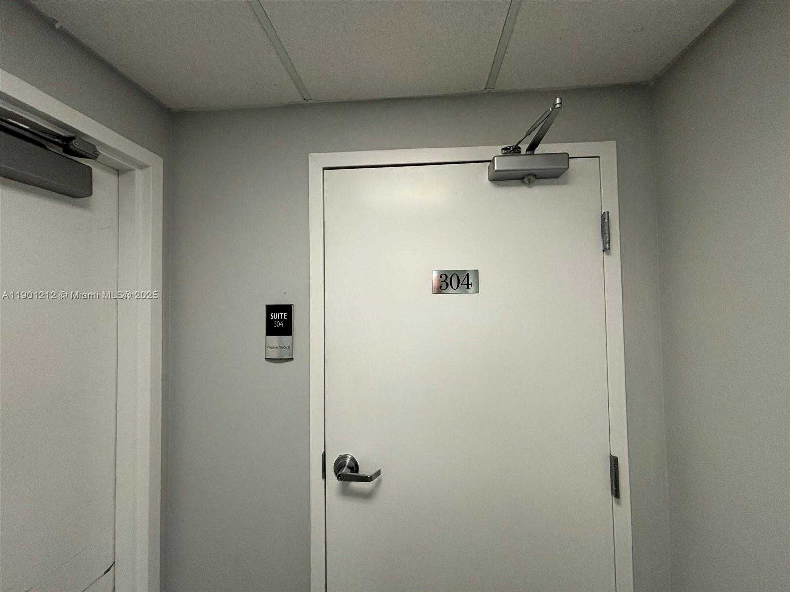 Small Image of 2727 EAST OAKLAND PARK BLVD #304, Fort Lauderdale Number 10