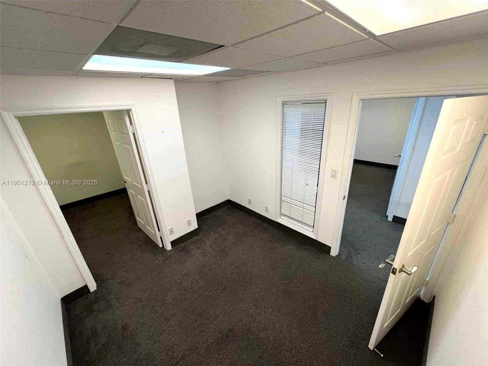 Small Image of 2727 EAST OAKLAND PARK BLVD #304, Fort Lauderdale Number 14