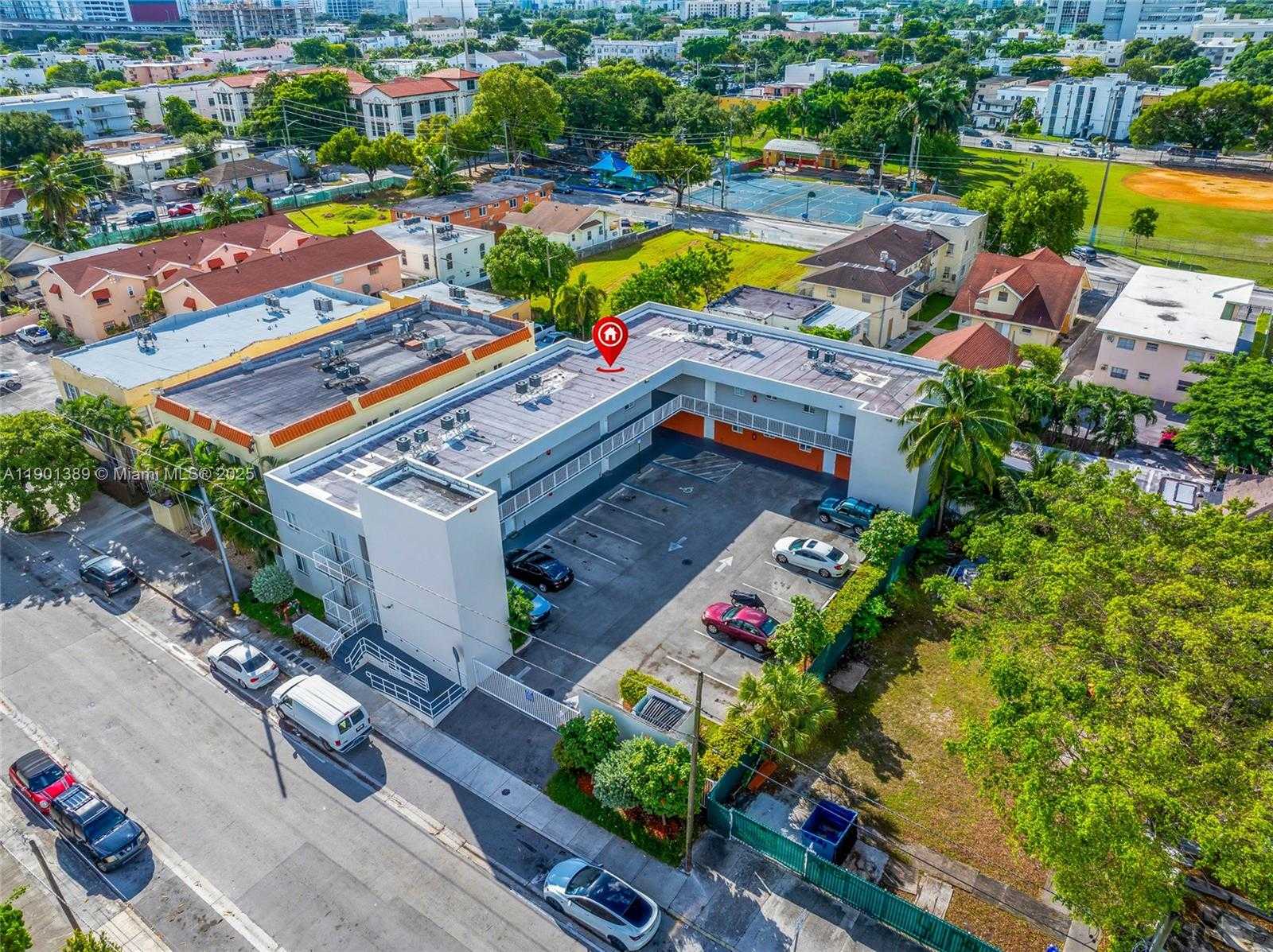 Small Image of 750 SOUTH WEST 2ND ST, Miami Number 13
