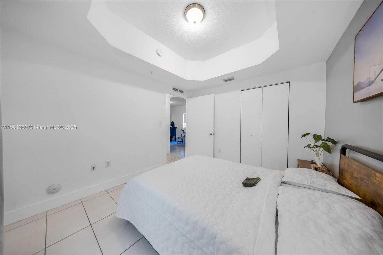 Small Image of 750 SOUTH WEST 2ND ST, Miami Number 39