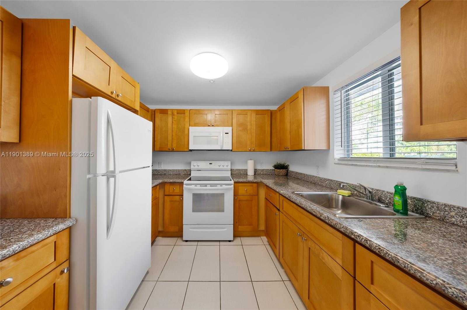 Small Image of 750 SOUTH WEST 2ND ST, Miami Number 40