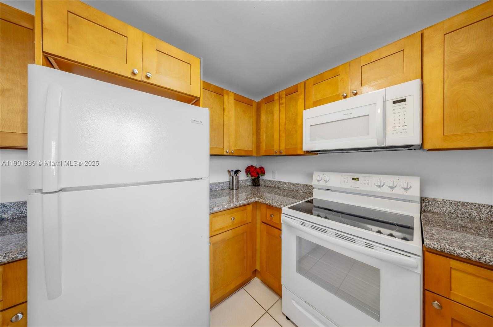 Small Image of 750 SOUTH WEST 2ND ST, Miami Number 44