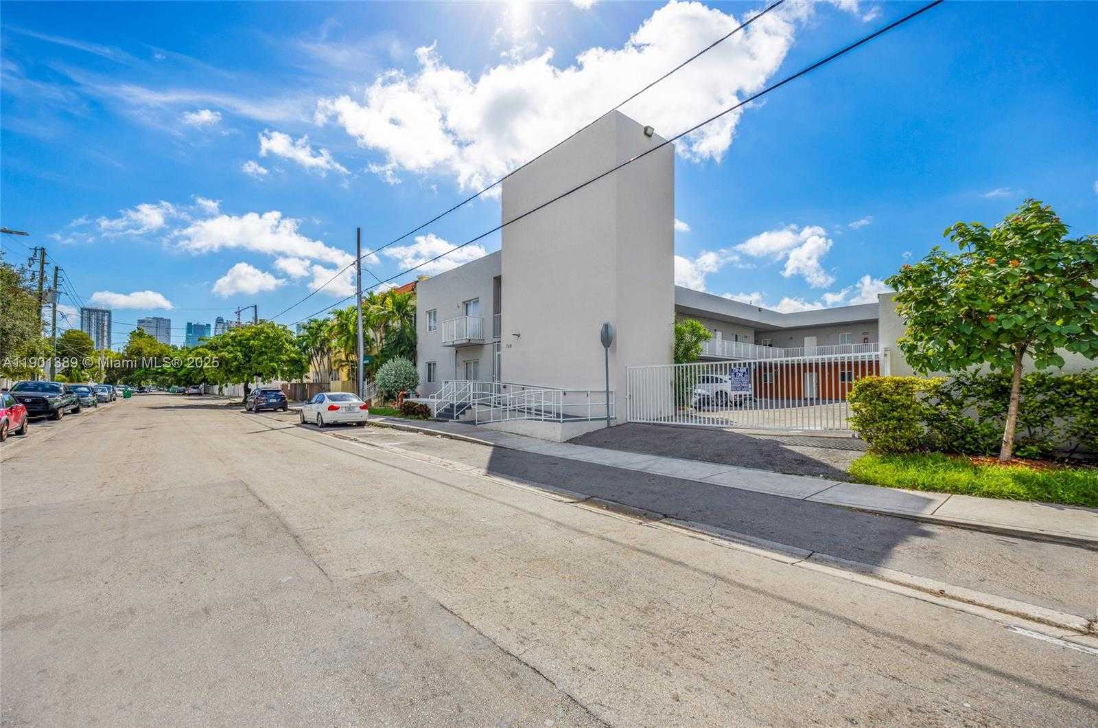 Small Image of 750 SOUTH WEST 2ND ST, Miami Number 7