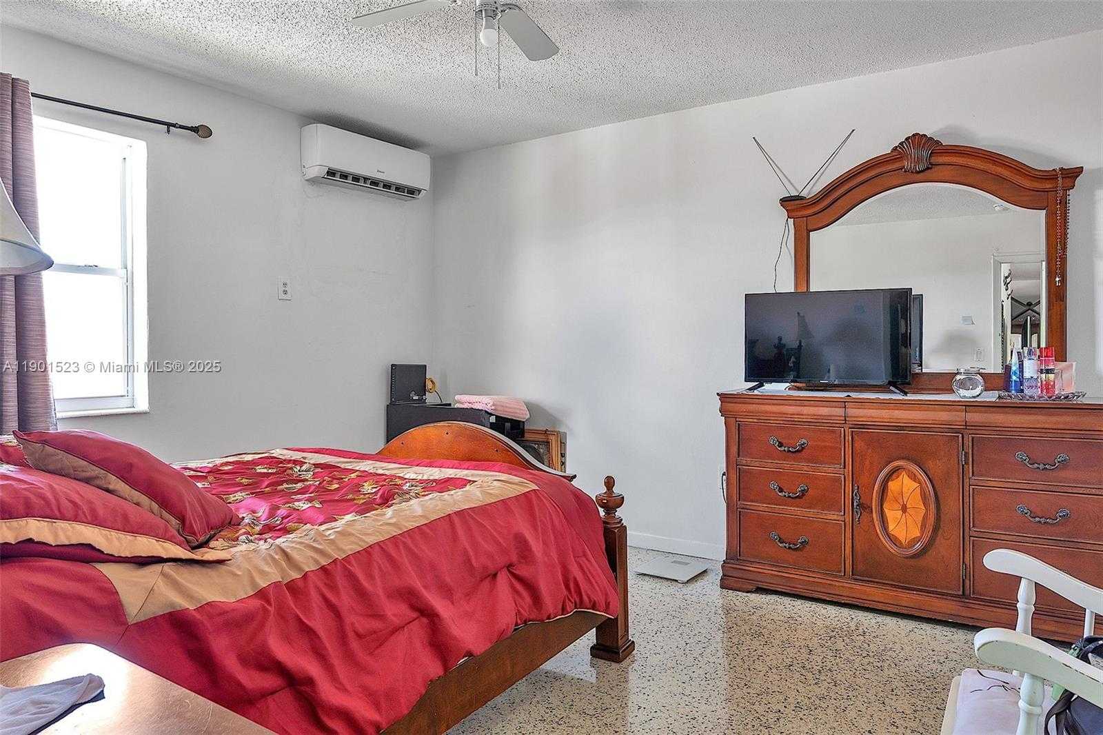 Small Image of 225 SOUTH WEST 18TH AVE, Miami Number 10