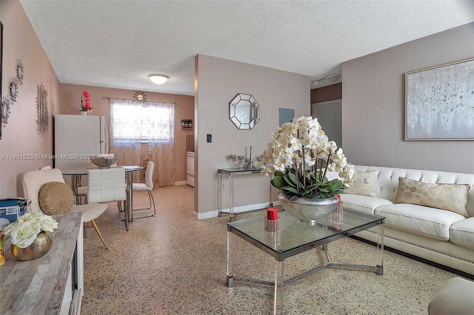 Small Image of 225 SOUTH WEST 18TH AVE, Miami Number 19