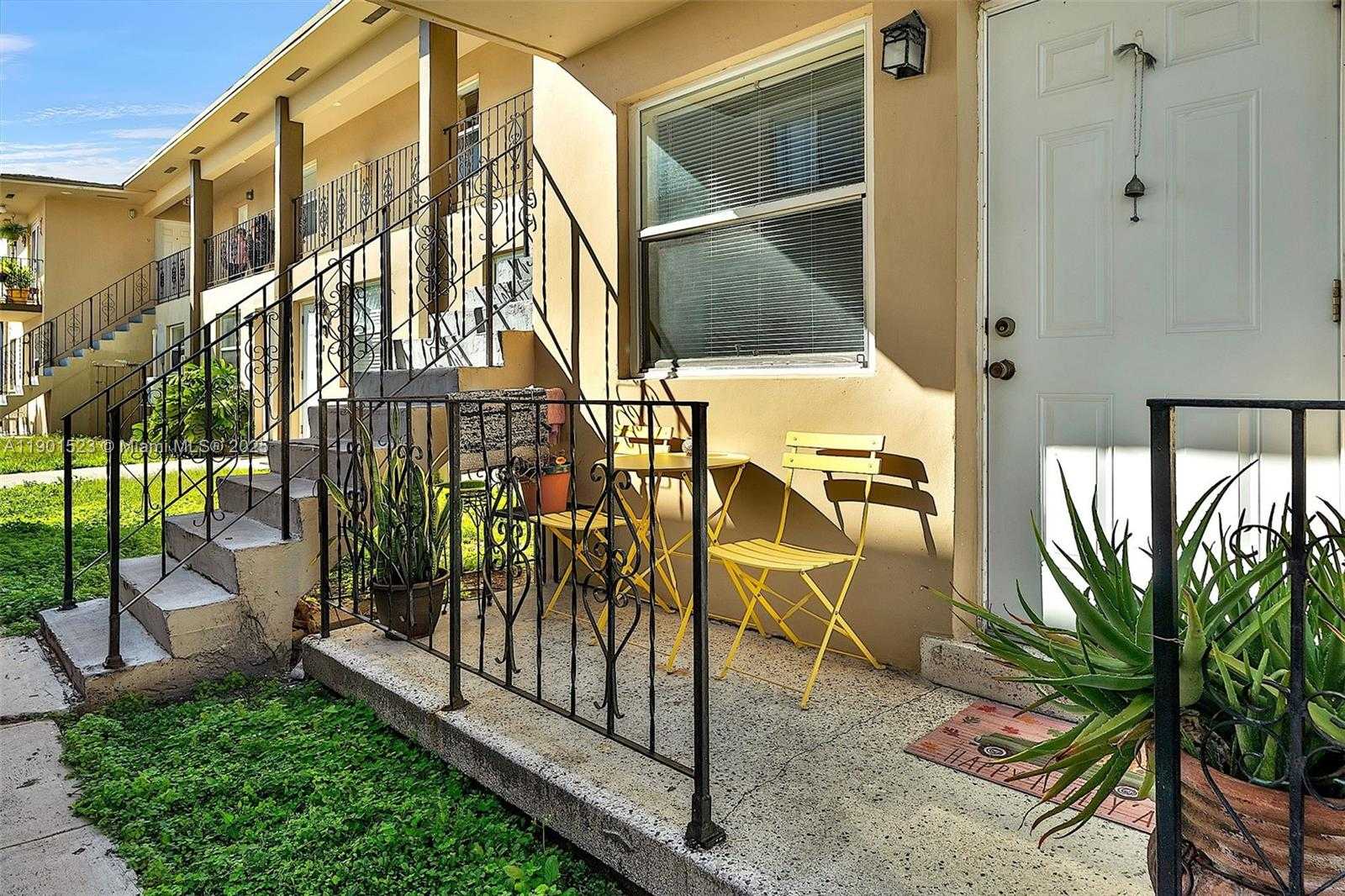 Small Image of 225 SOUTH WEST 18TH AVE, Miami Number 30