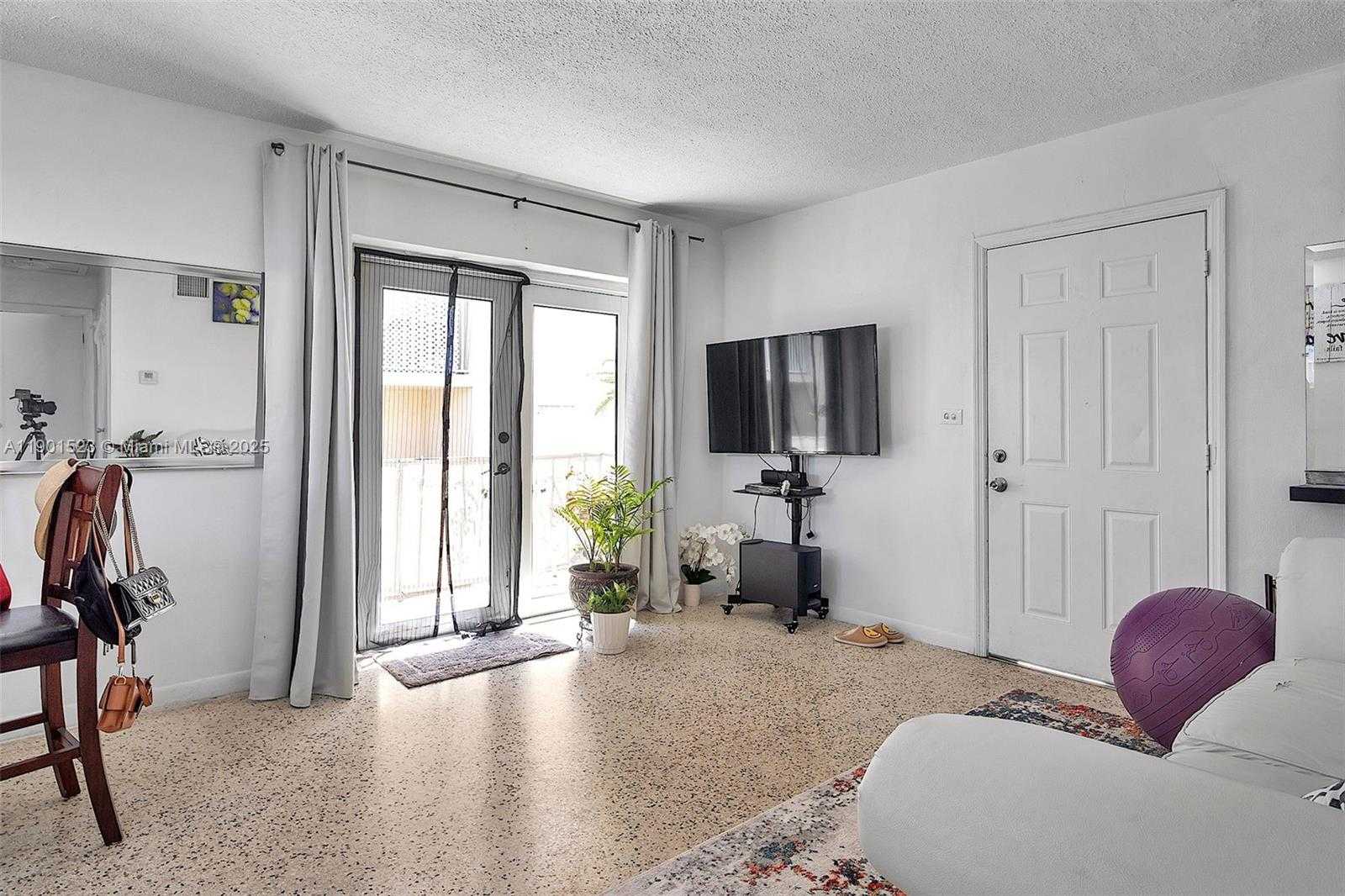 Small Image of 225 SOUTH WEST 18TH AVE, Miami Number 5