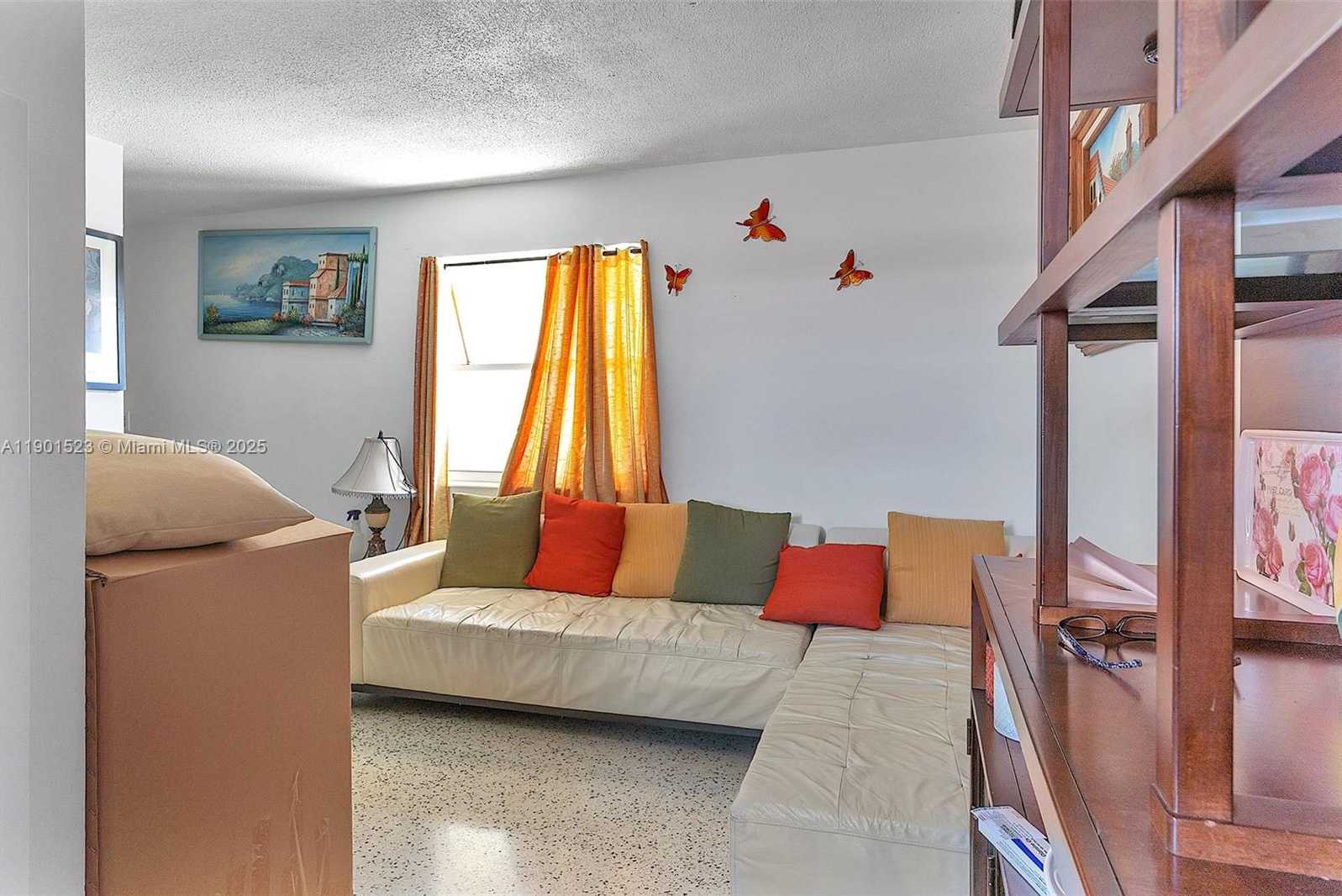 Small Image of 225 SOUTH WEST 18TH AVE, Miami Number 8