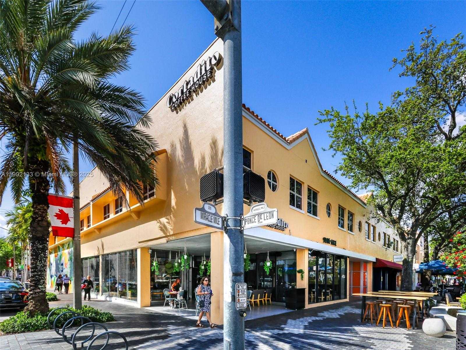 Small Image of 220 MIRACLE MILE #B217, Coral Gables Number 4