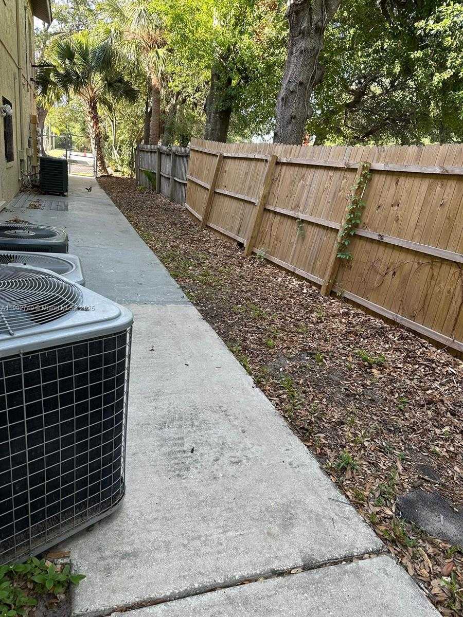 Small Image of 431 VINE STREET #A-104, Kissimmee Number 5