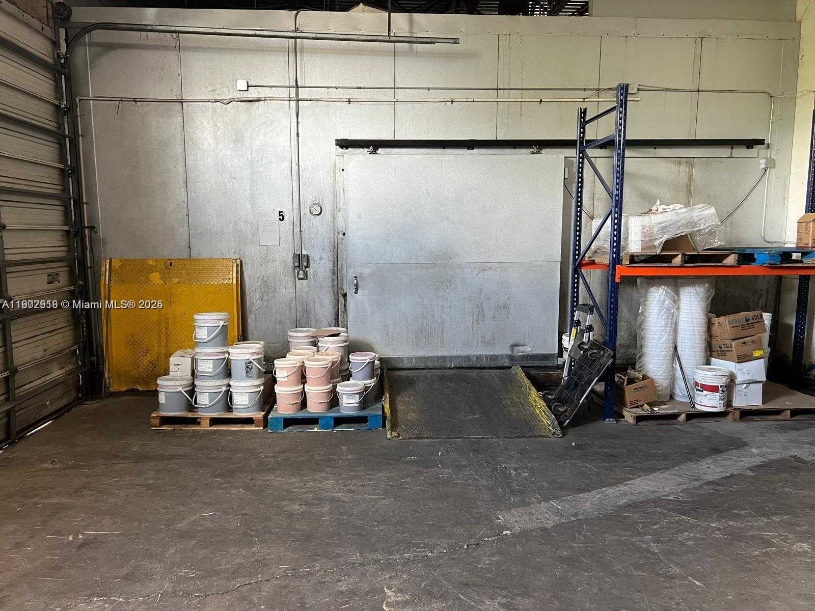 Small Image of 1950 HAYES ST, Hollywood Number 1