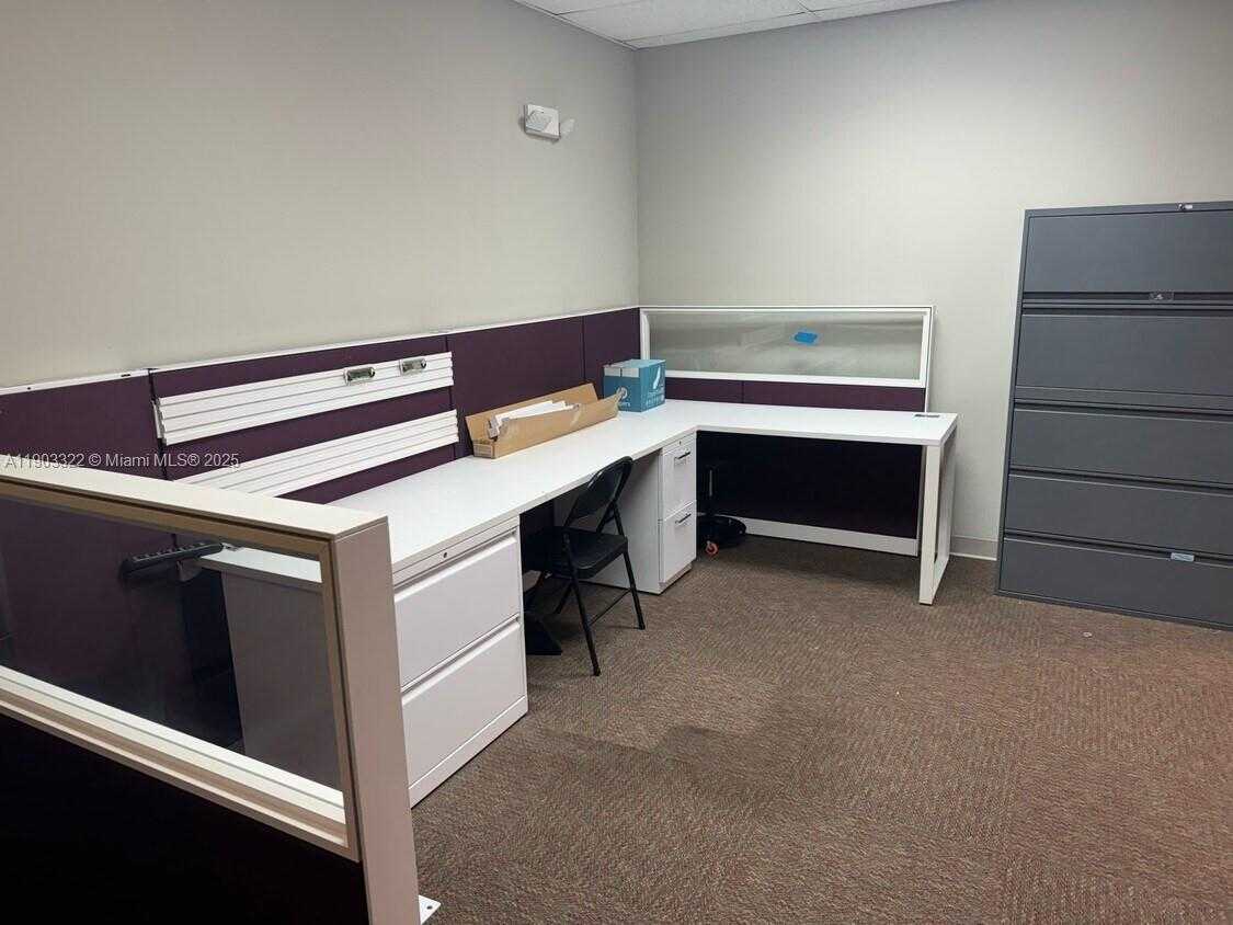 Small Image of 3801 COMMERCE PKWY, Miramar Number 4