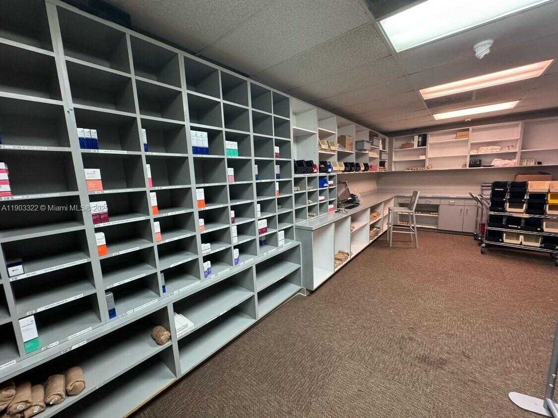 Small Image of 3801 COMMERCE PKWY, Miramar Number 6